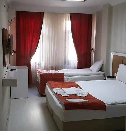 Hotel Es Hotel